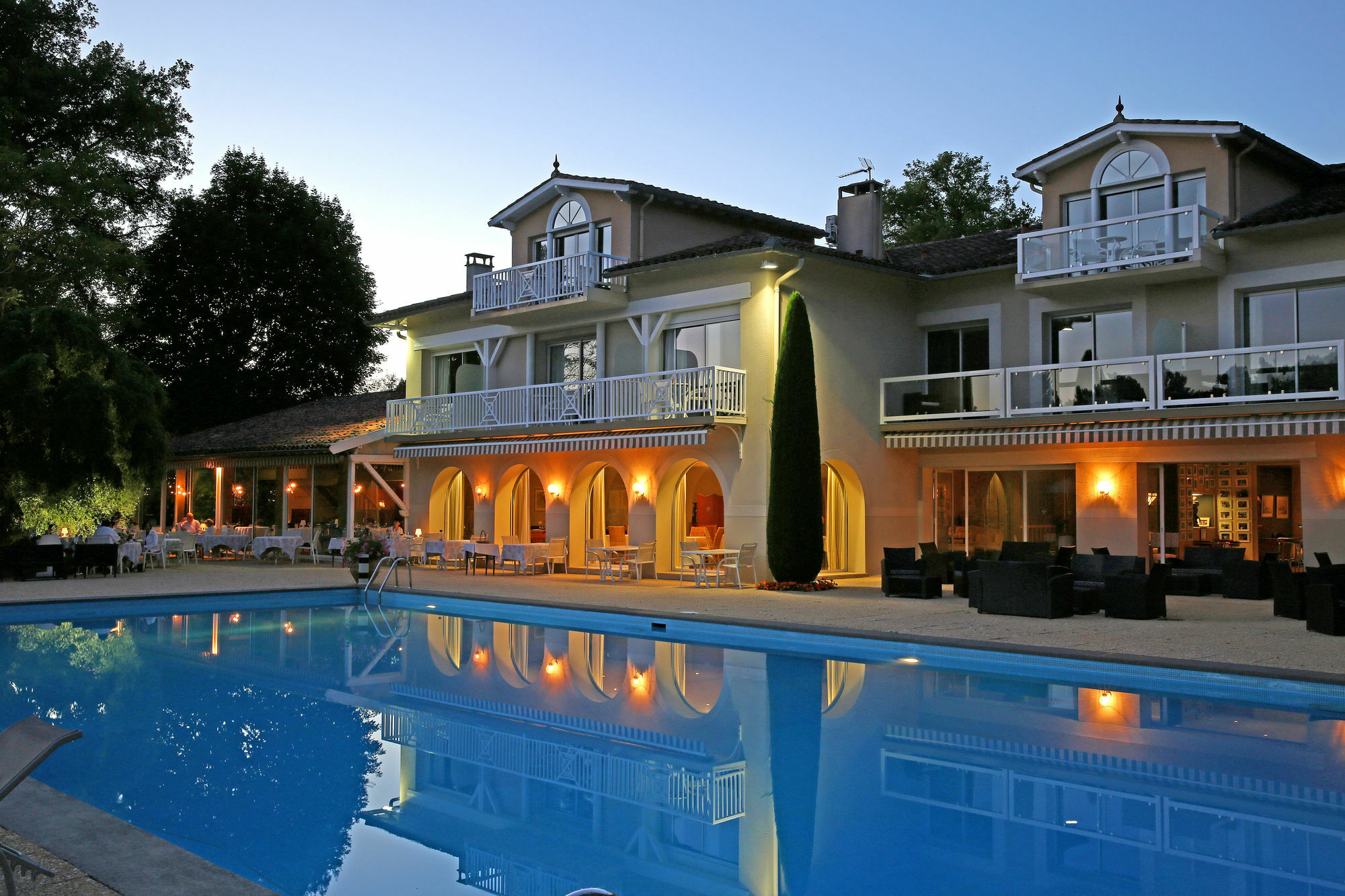 La Reserve Albi Hotel Restaurant Εξωτερικό φωτογραφία